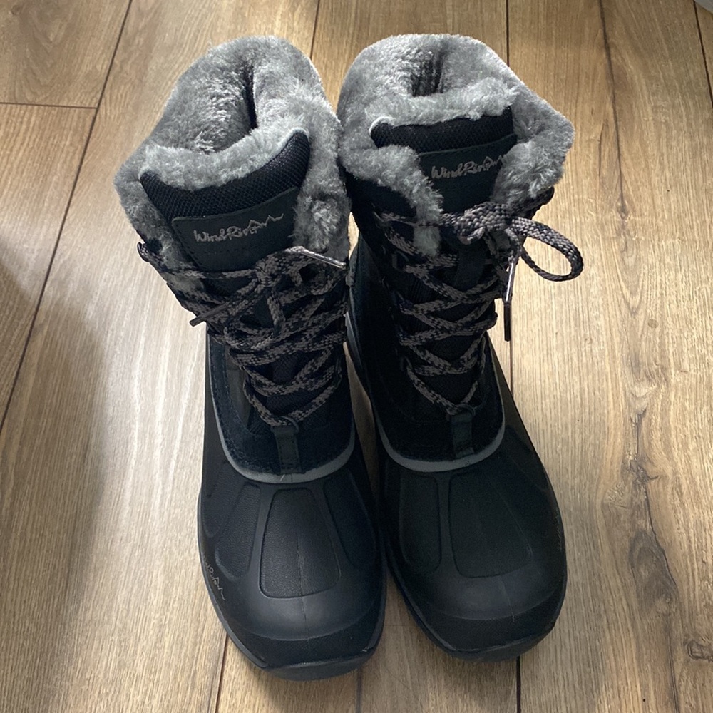 Brand New Black & Grey WindRiver Hiking Boots, EU 39-40